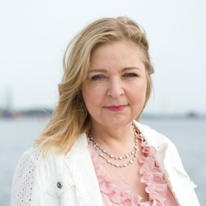 Marjolein Colenbrander in het <em>Bloemendaals Nieuwsblad</em>